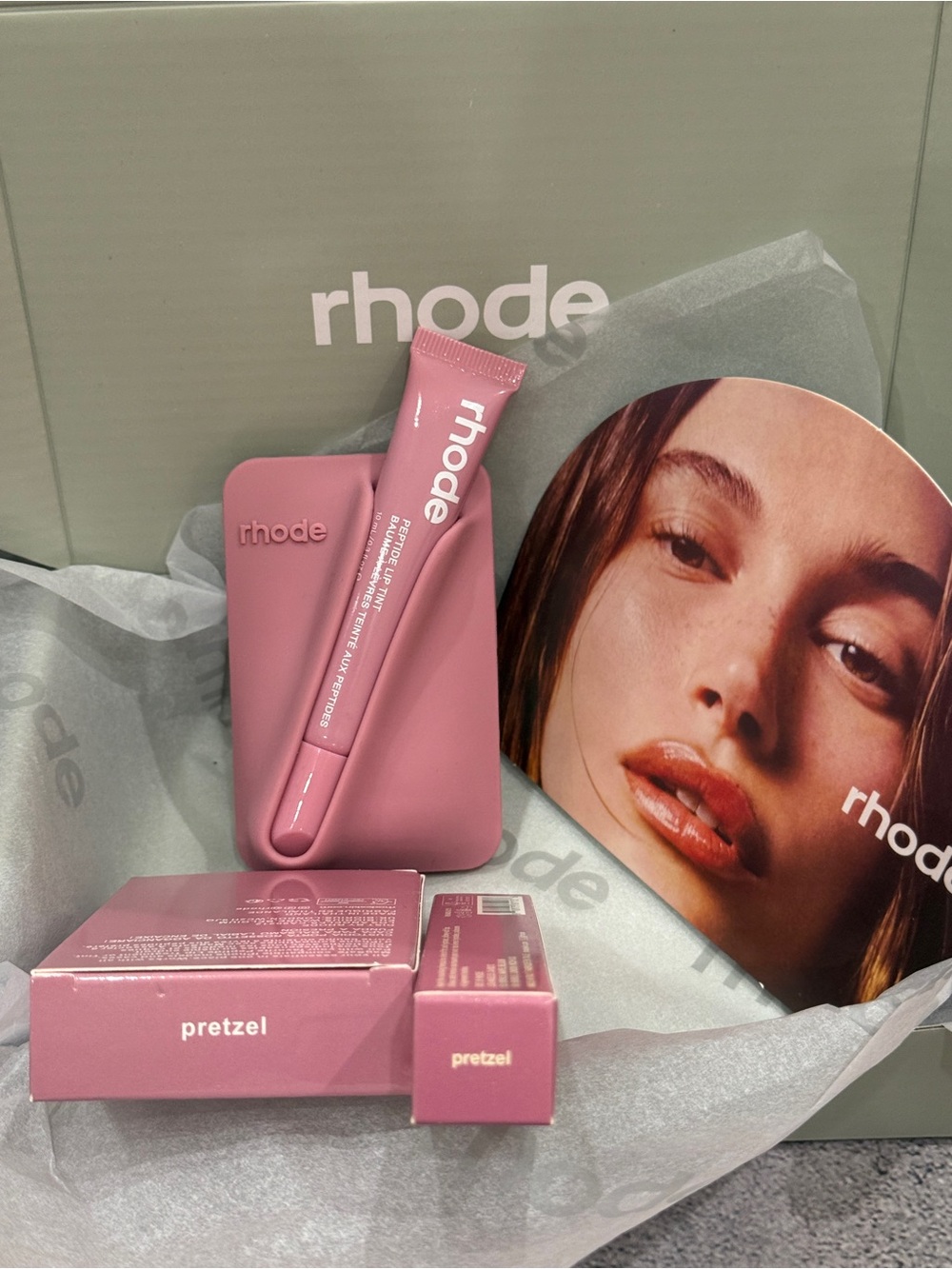 Rhode MagSafe Snap-On Lip Case for iPhone Magnetic Holder And Pretzel LIP TINT